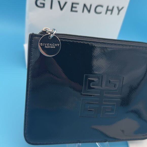 NEW- Givenchy Black Leather Zippy Coin Pouch- store bag and dust bag included - Picture 3 of 5